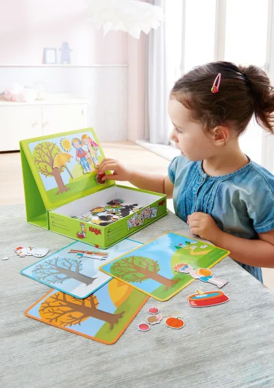 Cutie cu joc magnetic- anotimpurile anului