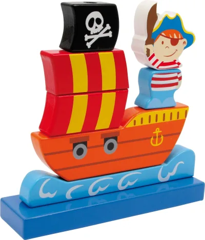 Barca piratilor din blocuri de lemn