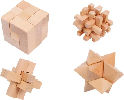Set 4 jocuri de indemanare