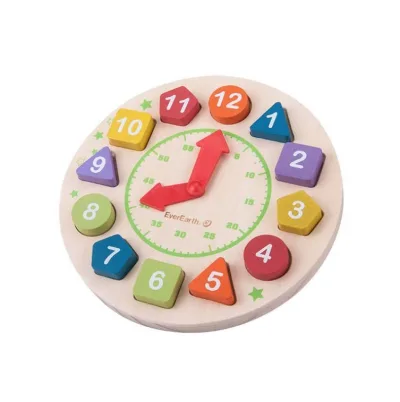 Ceas cu forme geometrice