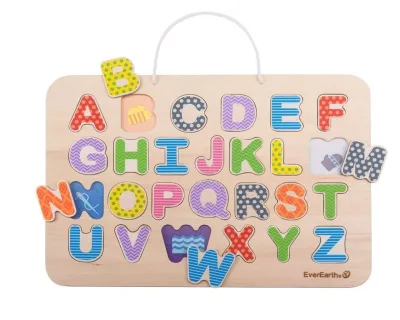 Puzzle cu alfabet magnetic si placa de desenat