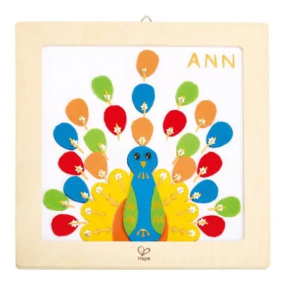 Păun mândru - set de cusut - HAPE