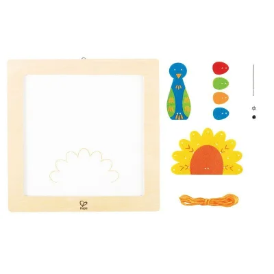 Păun mândru - set de cusut - HAPE